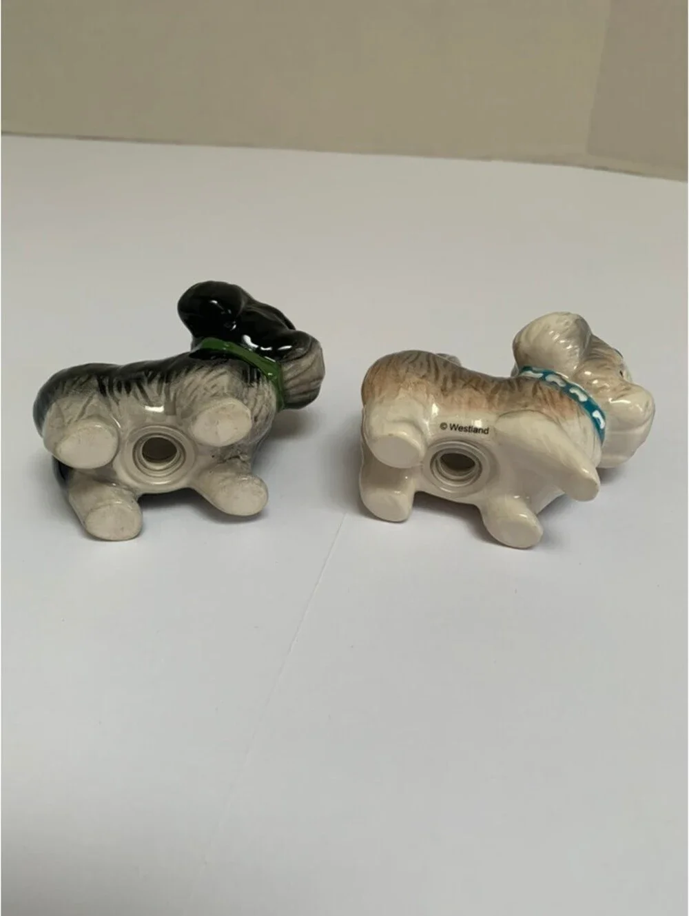 Salt and Pepper Shakers Shih Tzu Kissing Dogs